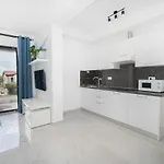 Lela Apartman *