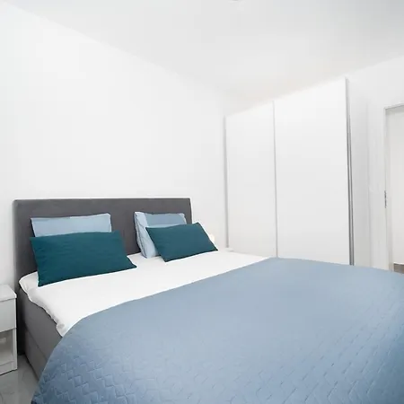 Lela Apartment Rabac