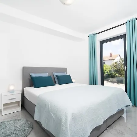 Lela Apartment